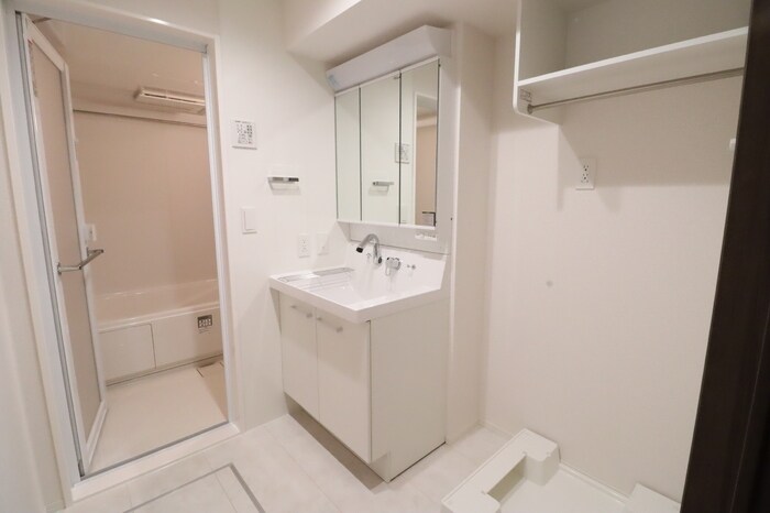 物件内観写真8　(洗髪洗面化粧台)