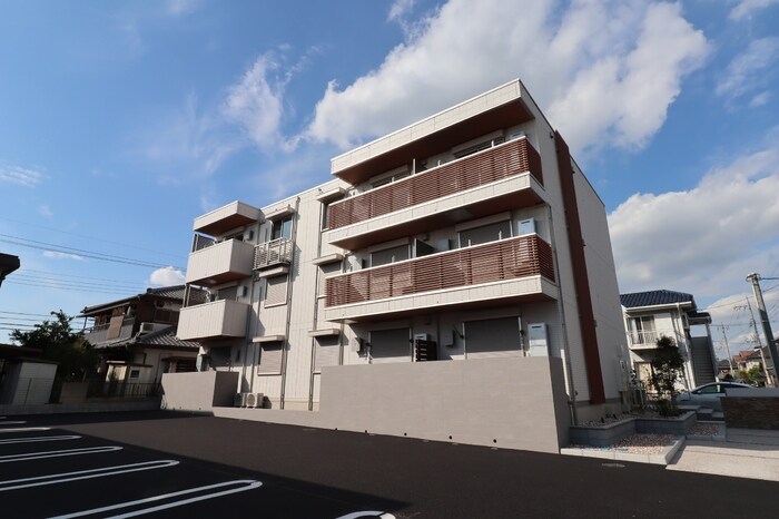 物件外観写真1　(外観)