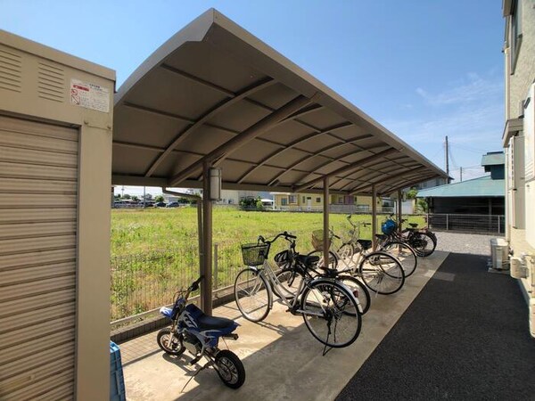 建物設備(駐輪場)