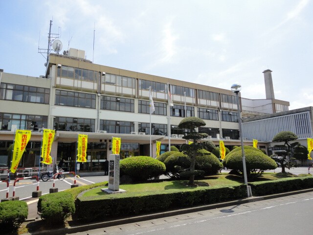 物件外観写真5　(栃木市役所まで893ｍ)