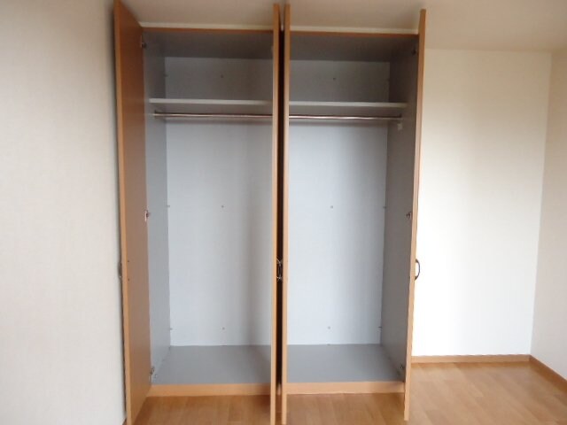 物件内観写真12　(クローゼット)