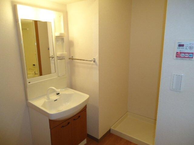 物件内観写真14　(洗髪洗面化粧台)