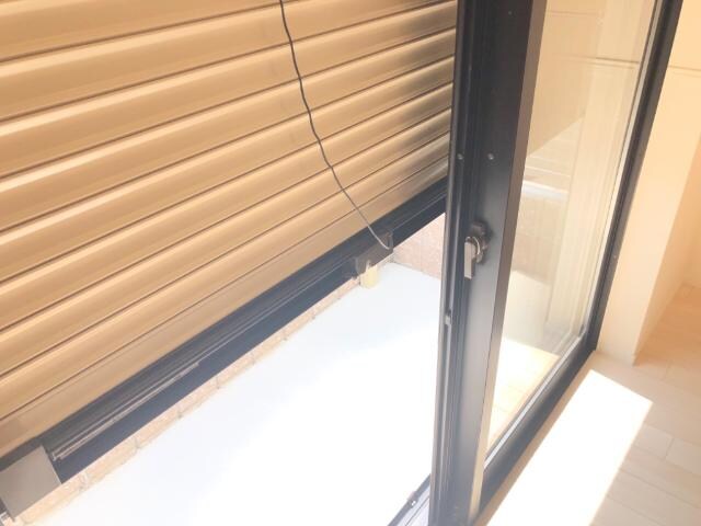 物件内観写真28　(シャッター（イメージ）)