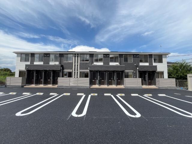 物件外観写真1　(外観写真（昼）)