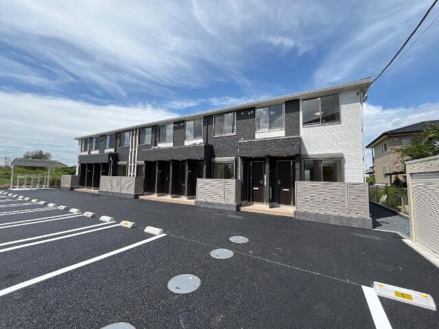 物件外観写真2　(外観写真（昼）)