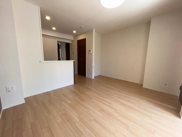 物件内観写真10　(リビング)