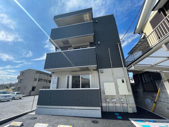 物件外観写真1　(外観)