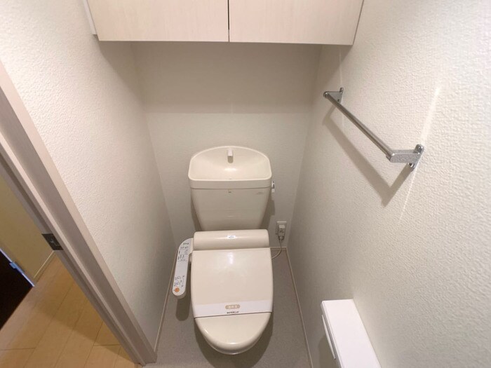 物件内観写真9　(トイレ)