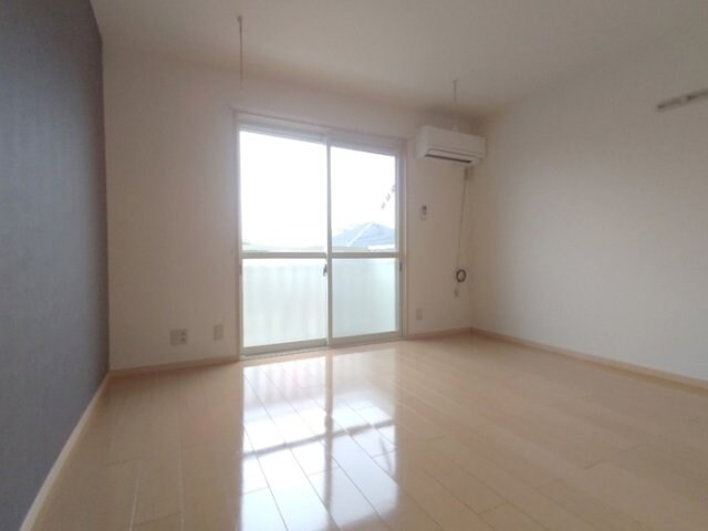 物件内観写真7　(洋室)