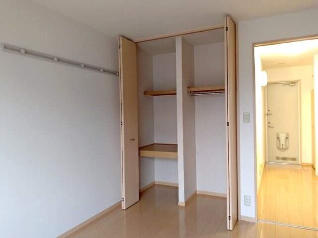 物件内観写真10　(クローゼット)