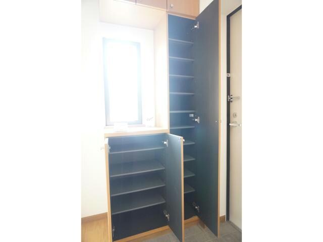 物件内観写真7　(同型別室の写真　※現況優先となります)