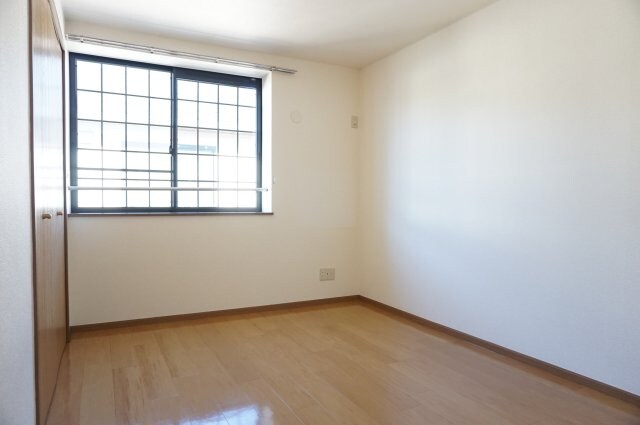 物件内観写真17　(同型別室の写真　※現況優先となります)