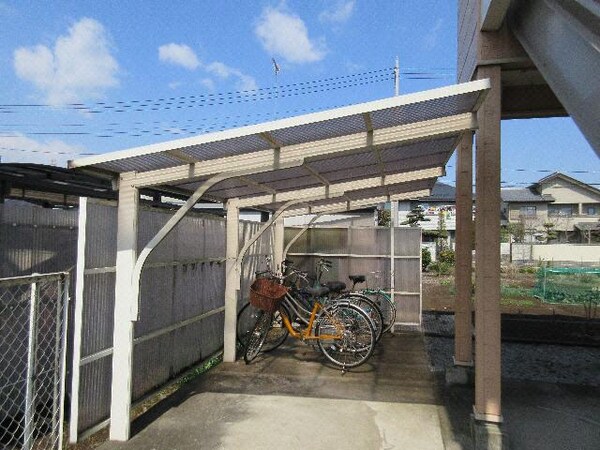 建物設備(駐輪場)