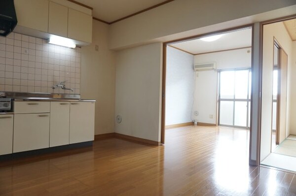 居室(同型別室の写真です。)
