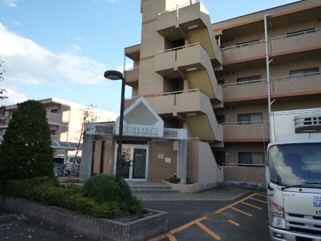 物件内観写真4　(駐輪場)