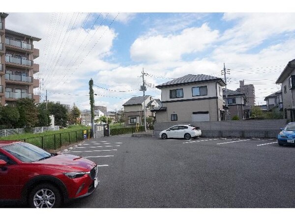 駐車場(駐車場)