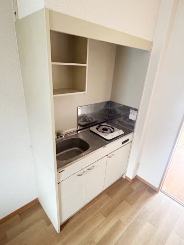 キッチン(※別部屋の画像です。)