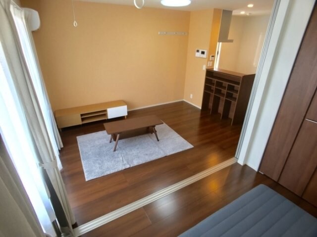 物件内観写真3　(LDK)