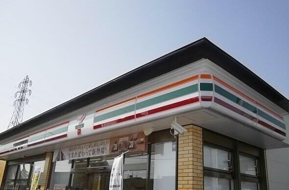 物件外観写真4　(セブンイレブンまで900m)