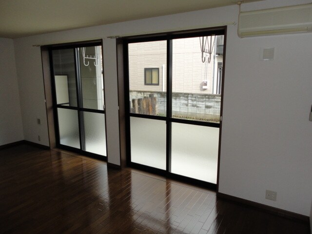 物件内観写真18　(リビング)