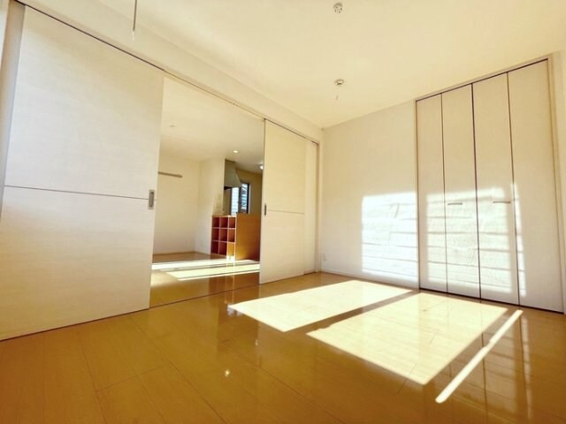 物件内観写真6　(洋室)