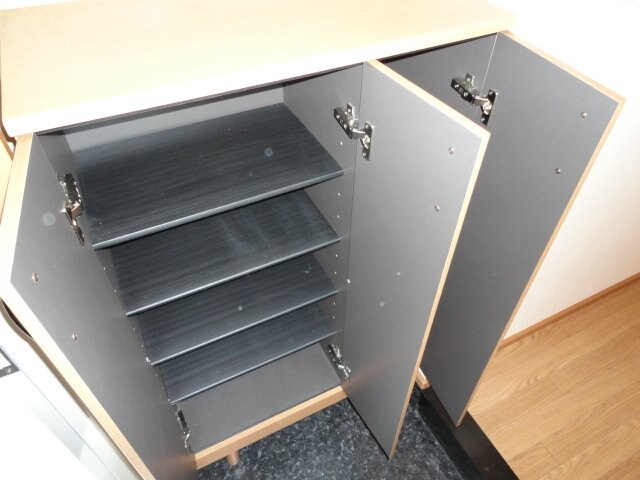 物件内観写真11　(下駄箱)