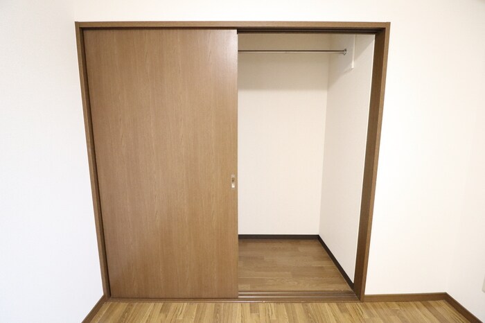 物件内観写真9　(クローゼット)
