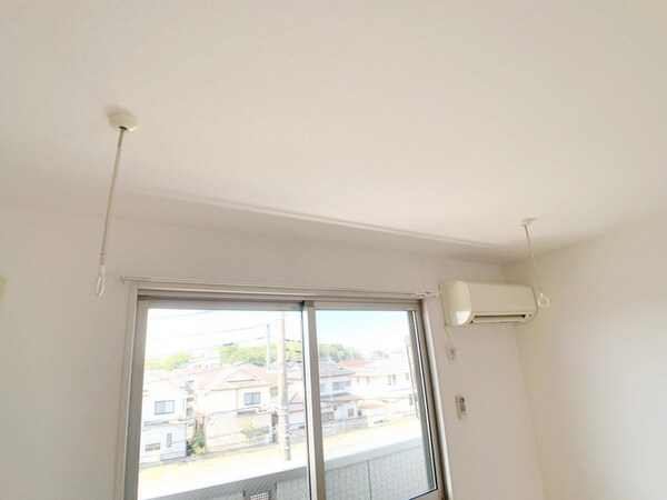 建物設備(室内物干し)