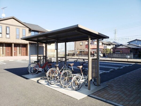 建物設備(駐輪場)