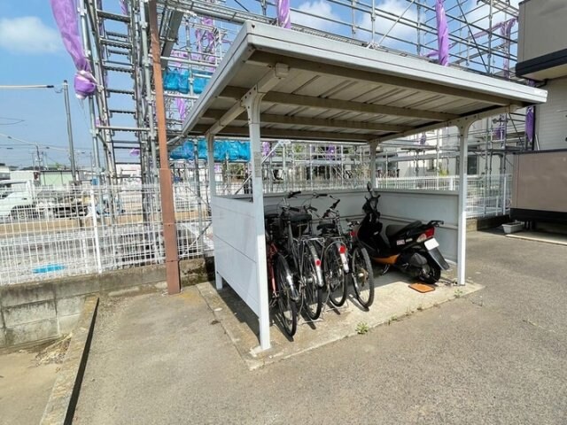 物件内観写真15　(駐輪場)