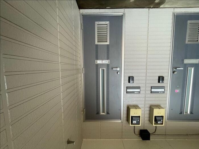 物件内観写真17　(玄関ドア)