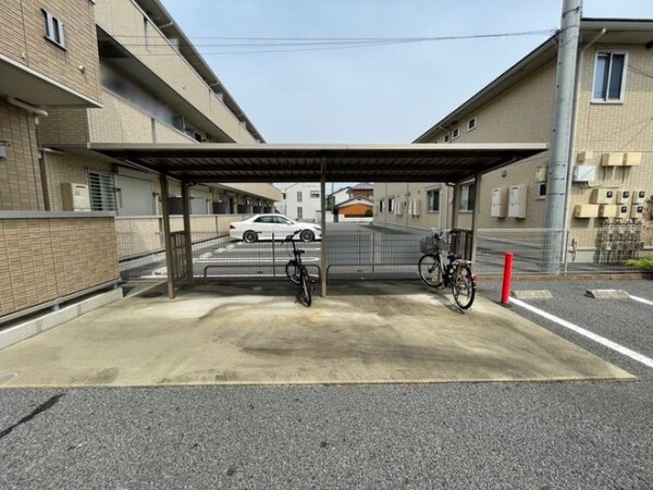 建物設備(駐輪場)