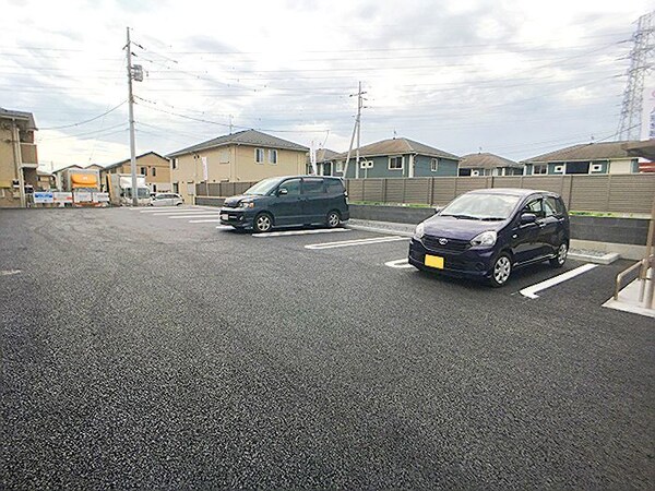 駐車場(駐車場)