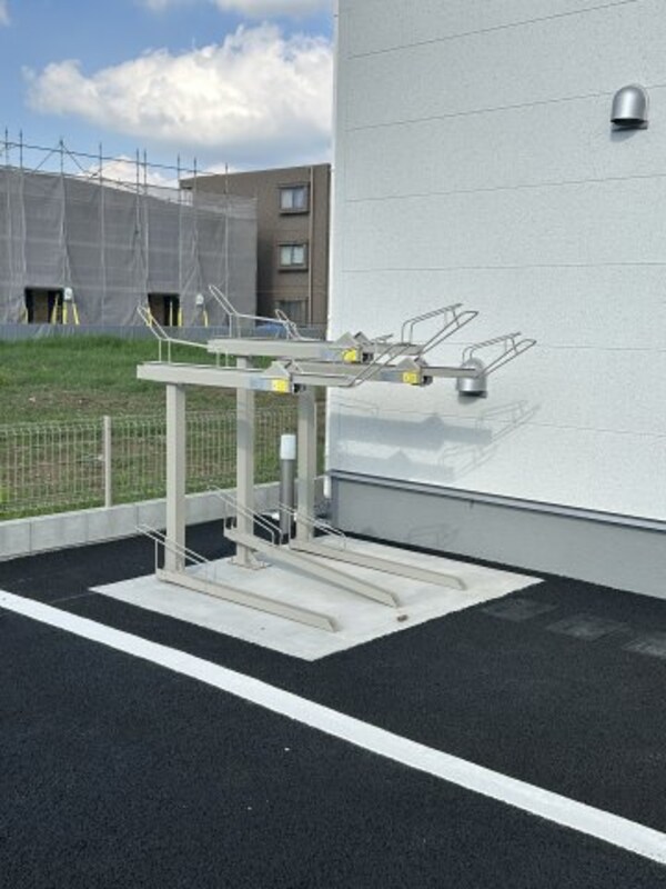 建物設備(駐輪場)
