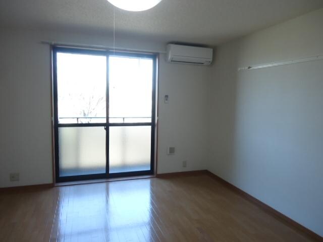 物件内観写真10　(洋室)