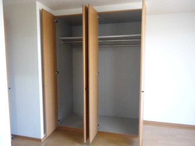 物件内観写真13　(クローゼット)