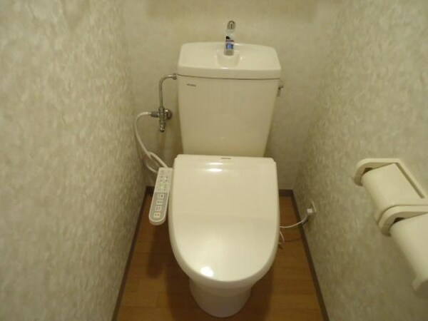 トイレ(シャワー付トイレ)