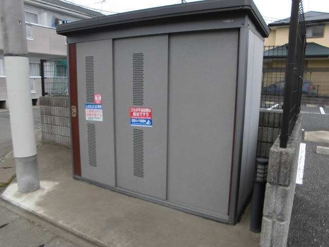 物件内観写真10　(入居者様専用ゴミ庫です。)