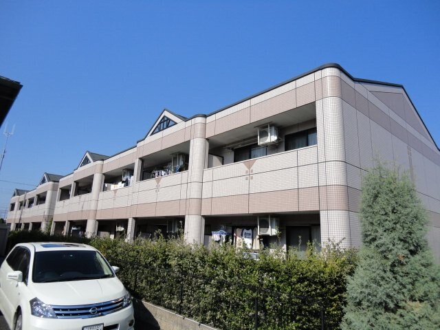 物件外観写真1　(外観写真（昼）)