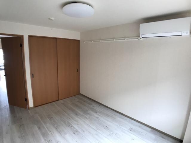 物件内観写真12　(洋室②)