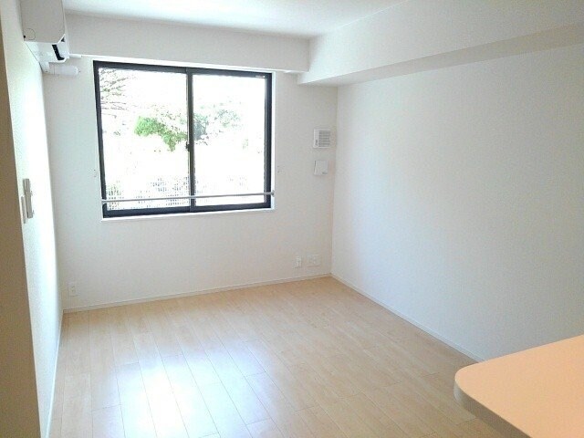 物件内観写真9　(使いやすいリビングです)