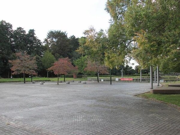 周辺環境(しらさぎ公園まで750m)