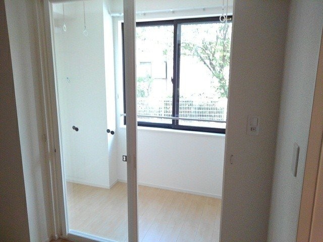 物件内観写真19　(陽当たり良好なバルコニーです)