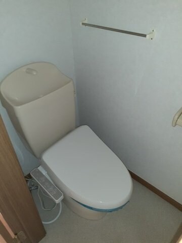 物件内観写真14　(コンパクトで使いやすいトイレです)