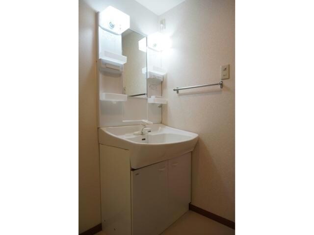 物件内観写真8　(洗面所)