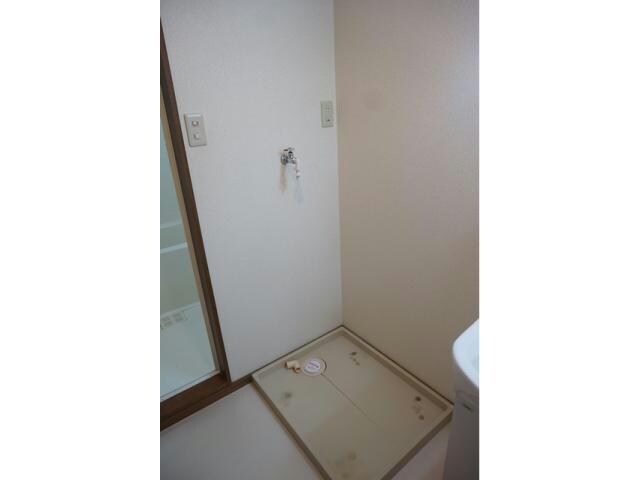 物件内観写真12　(室内洗濯機置き場)