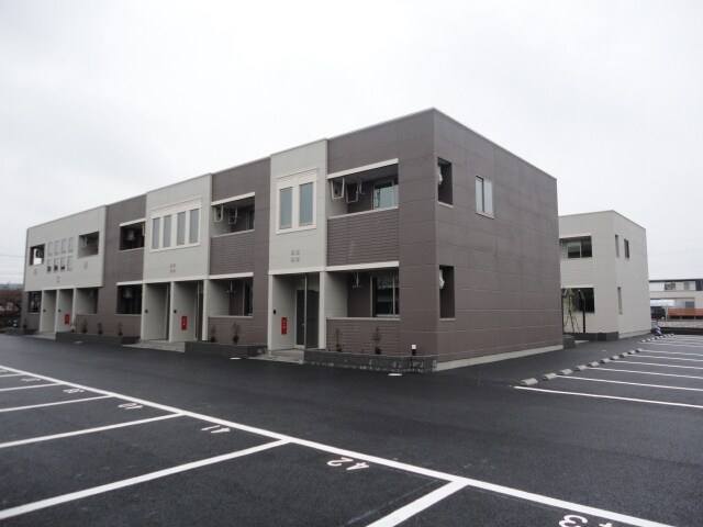 物件外観写真2　(外観写真（昼）)