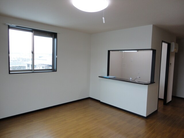 物件内観写真11　(カウンターキッチン)