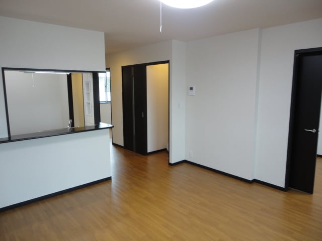 物件内観写真12　(リビング)