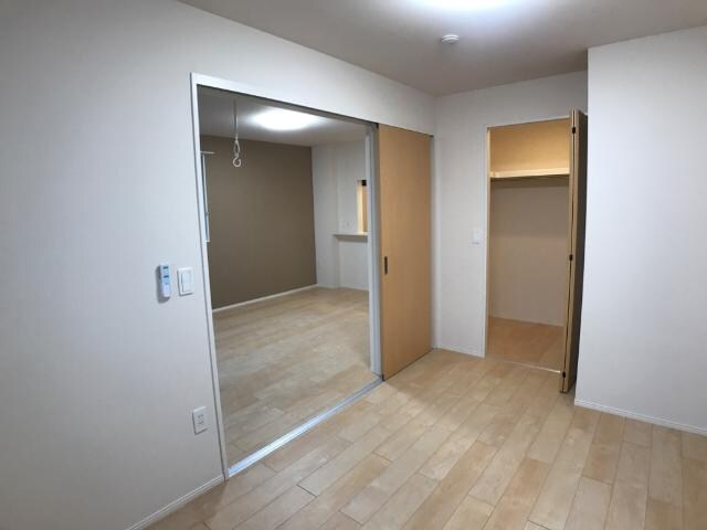 物件内観写真12　(室内)